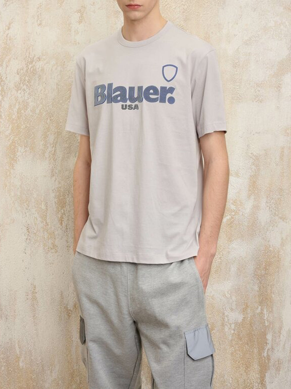 Blauer T-shirt Uomo 25SBLUH02195004547 A.CR_DES