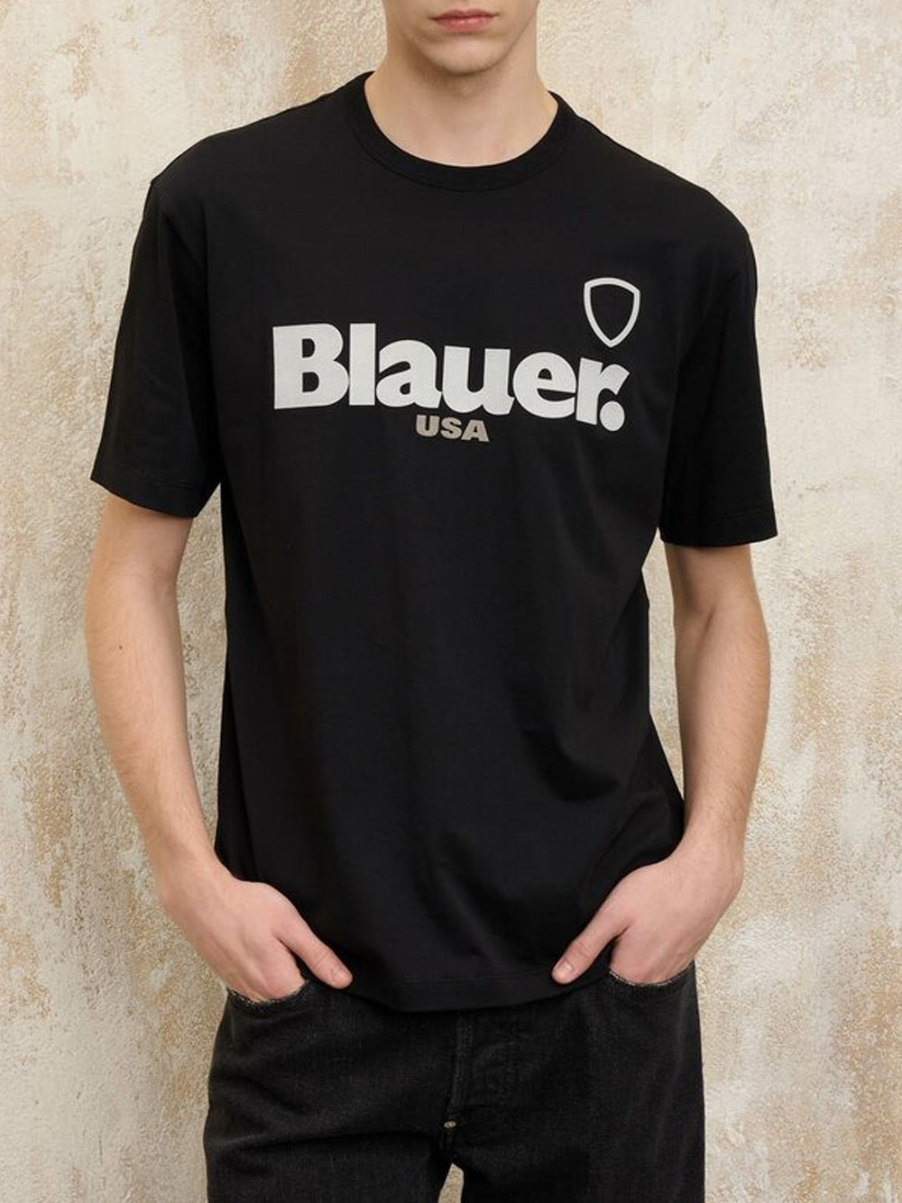 Blauer T-shirt Uomo 25SBLUH02195004547 Nero